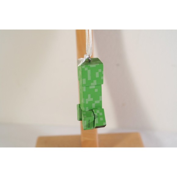 Mojang Minecraft Creeper Ornament 2020 Christmas Green Mob 3D Hanging - Picture 4 of 7